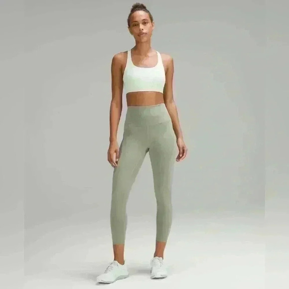 Lululemon 🍋 Energy Bra *Medium Support, B–D  Cups - Picture 1 of 5